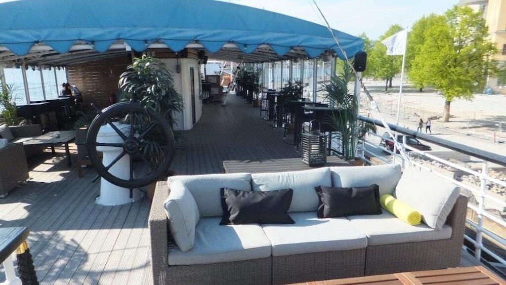 Maelardrottningen Yacht Hotel Стокхолм Екстериор снимка