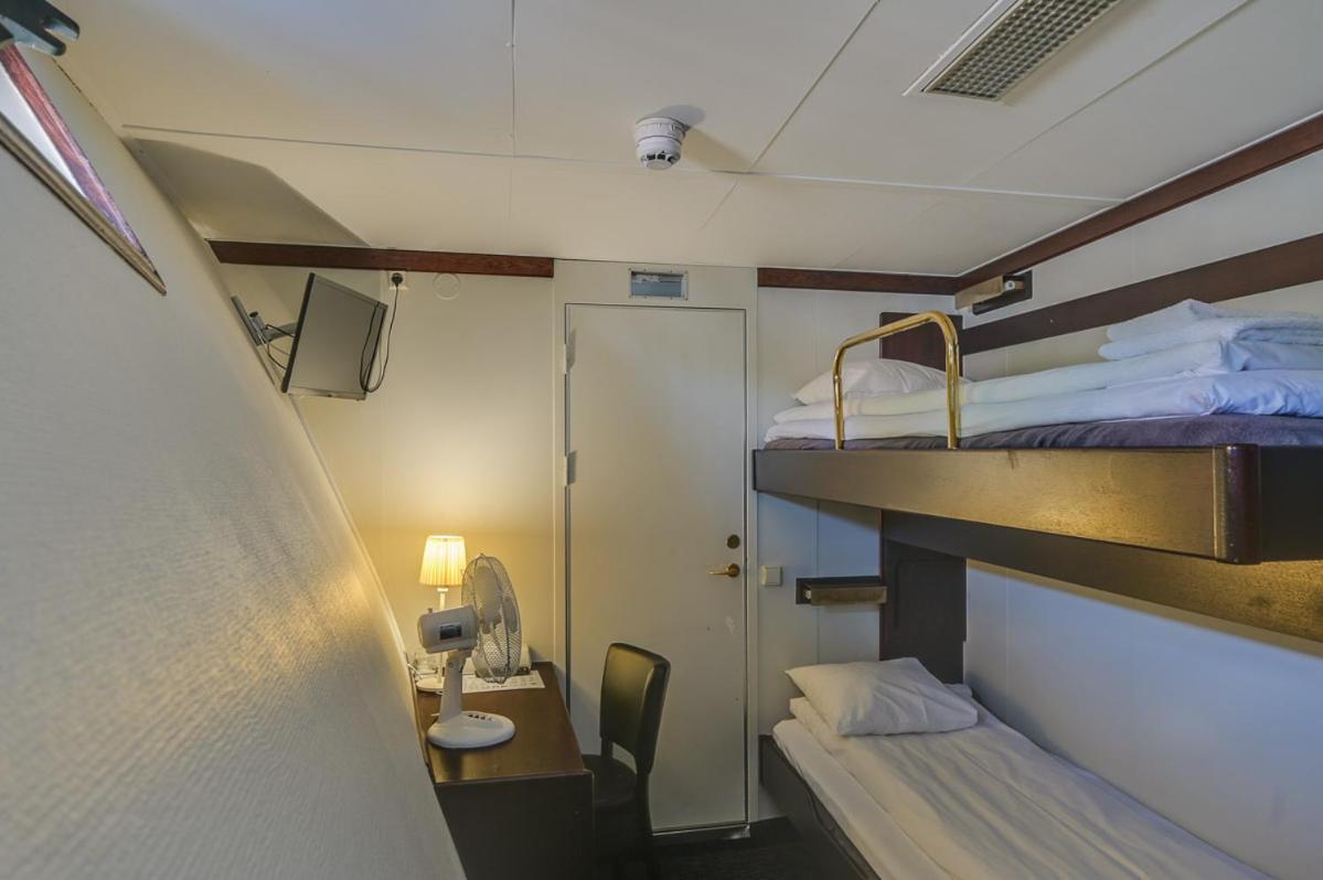 Maelardrottningen Yacht Hotel Стокхолм Екстериор снимка